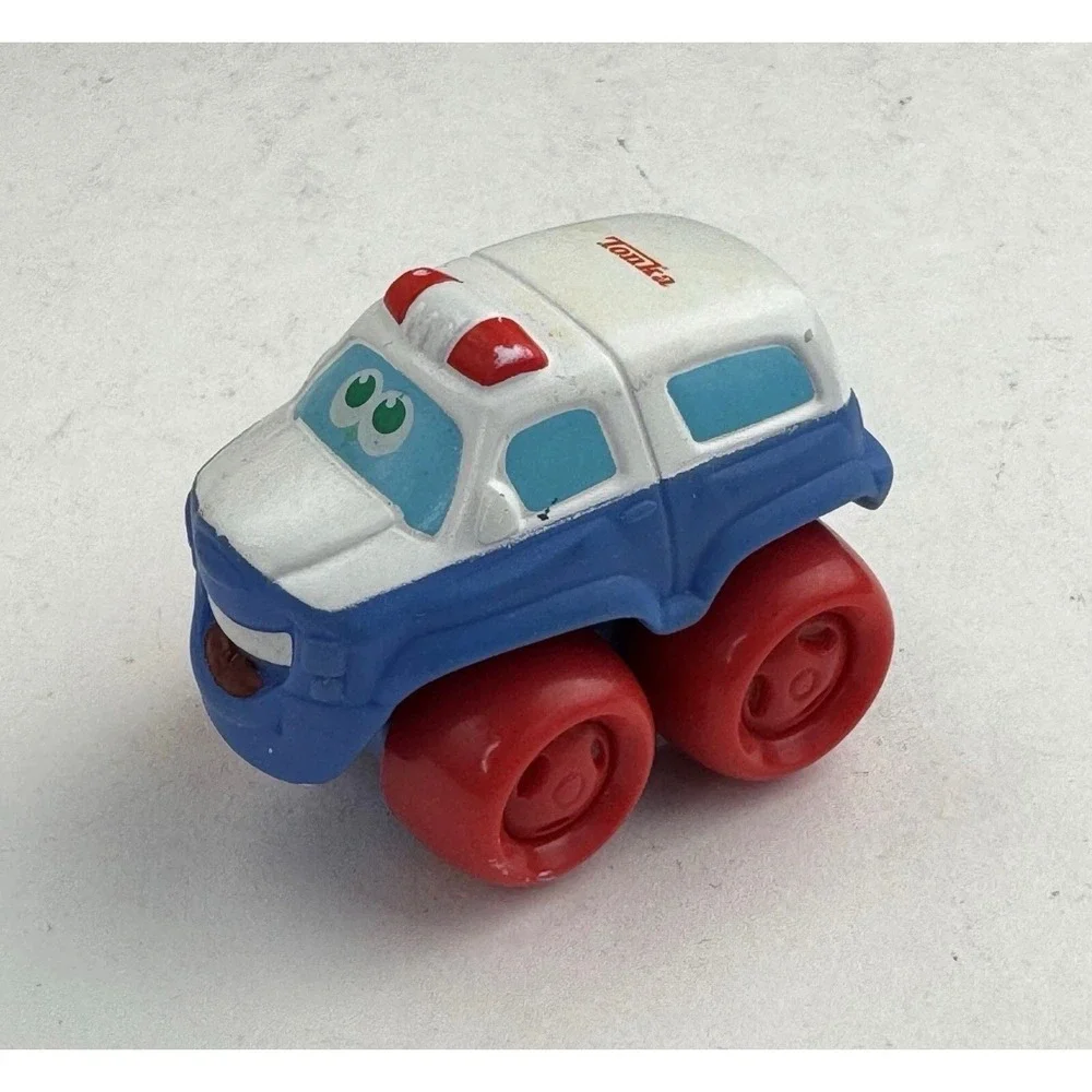 Tonka Chuck & Friends Wheel Pals Lot of 4 Soft Toy Vehicles Fire Police Dog 2005